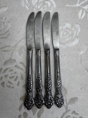 MSI Japan Versailles Stainless 4 Dinner Knives Floral Handles Vintage Flatware